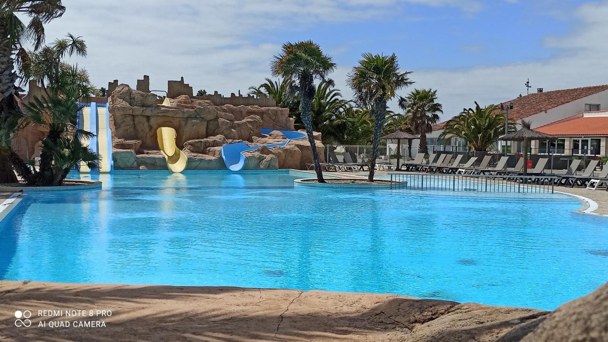 Camping Oleron Mobil Climatise Confort 50 M De L'ocean *